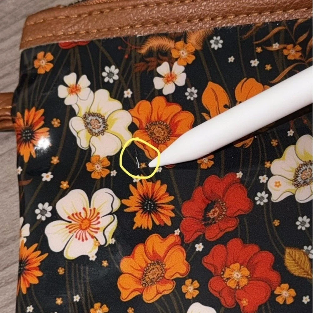Simply‎ Southern 8 in 1 Essentials Emergency Kit Vintage Floral Wristlet Beauty